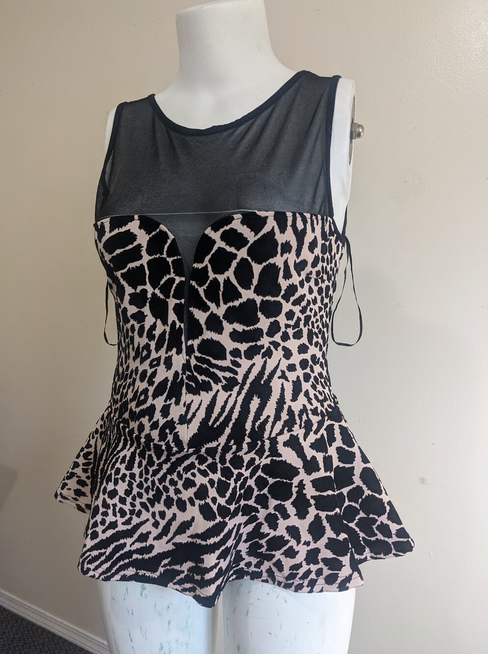 Leopard Top - Picture 2 of 8
